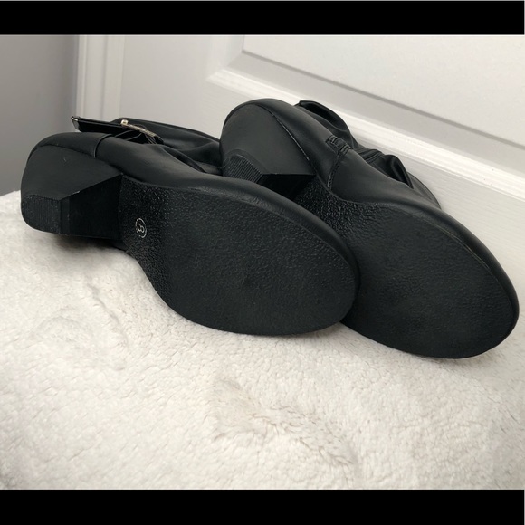 Ardene’s Black High Heel Zip Up Boots with Buckles - Medium Length (Size 8) - Picture 4 of 4